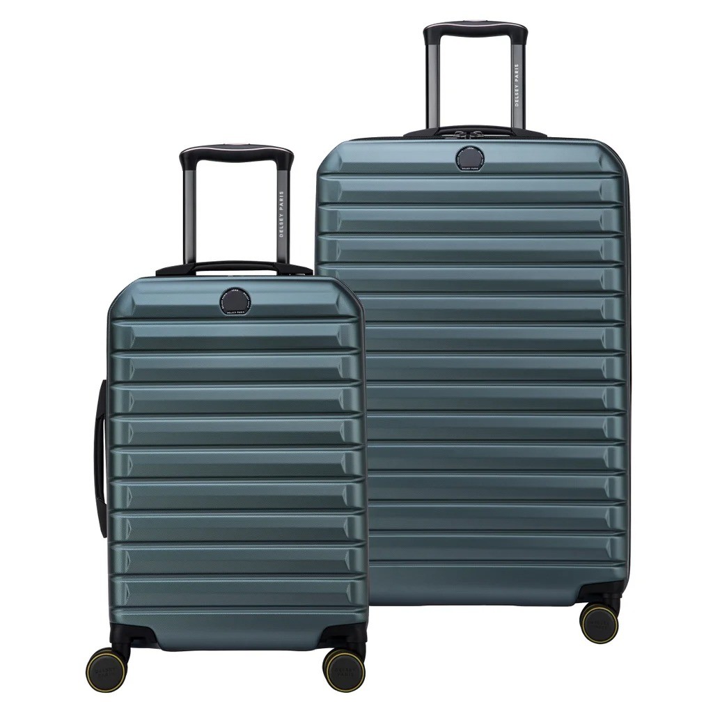2 Pallets of Luggage